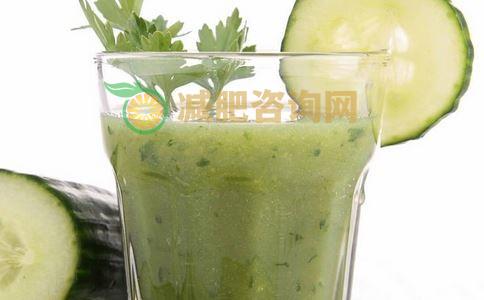 喝蜂蜜可以瘦身吗 蜂蜜怎么喝才能瘦身 蜂蜜水瘦身的方法