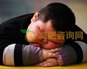4岁可爱孩童120斤 儿童减肥方法 儿童怎么减肥