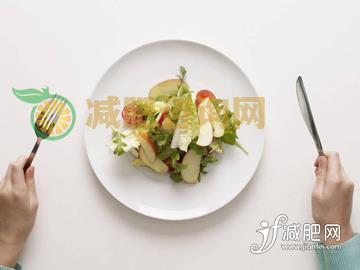 减肥不吃晚饭可以吗 不吃晚饭的危害有哪些