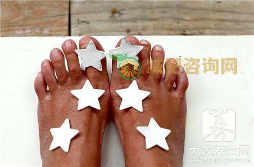 什么可以治脚气