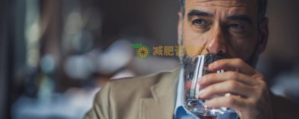 老人容易发胖有4个原因 肥胖老人要来看看 老人容易发胖是什么原因导致的 肥胖老人如何减肥 什么办法可以帮助老人减肥