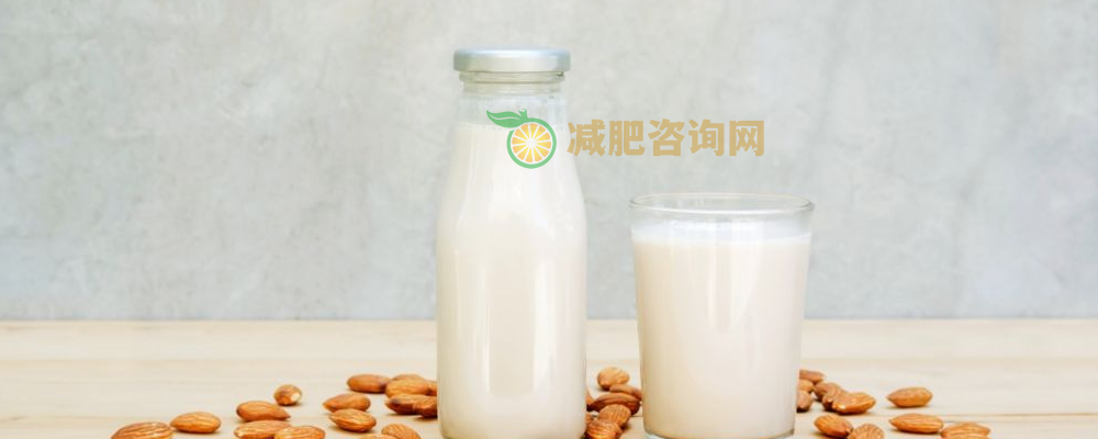 晚上喝两盒牛奶会胖吗 牛奶的热量高吗