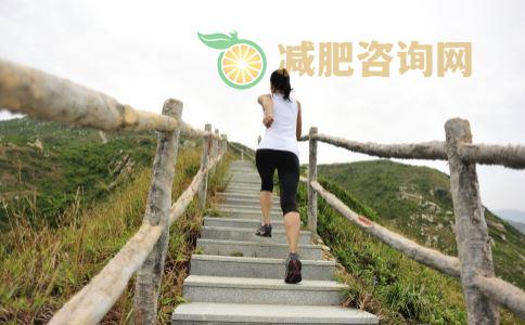 夏季减肥吃什么水果好 最适合夏季的减肥水果有哪些 夏季怎么减肥效果好