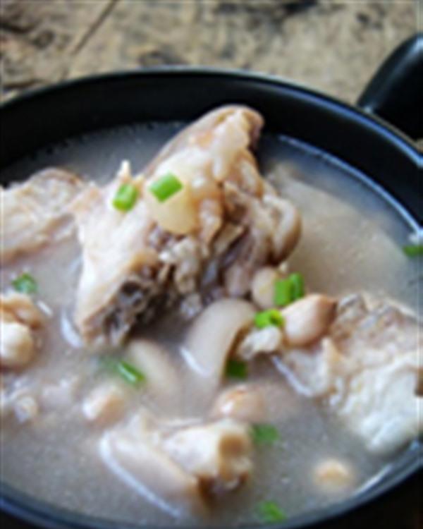 简单丰胸食谱 轻松吃出圆润美乳