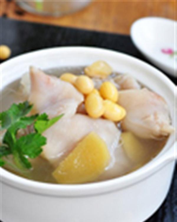 丰胸秘籍：四款特效的丰胸食谱