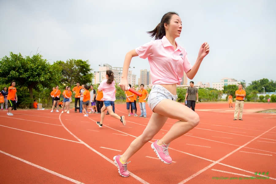 体育摄影秘籍：从入门到拍出赛场大片！(图1)
